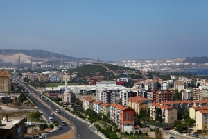 ALİAĞALI’NIN ÇİLESİ: YÜKSEK KİRALAR!