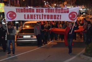 TERÖRE KARŞI SESSİZ PROTESTO
