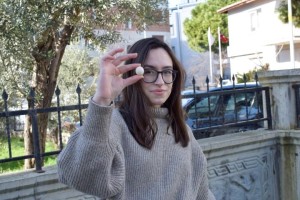 KÜMESTE BULUNAN MİNİK YUMURTA ŞAŞIRTTI