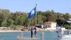 Foça plajları mavi bayraklarını aldı