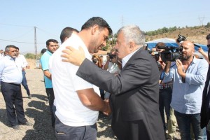 BAKAN DOĞAN, ŞEHİT EVİNİ ZİYARET ETTİ