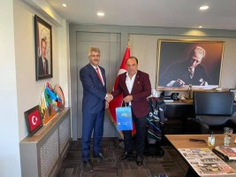 İZMİR MÜLKİ ERKÂNINDAN KARAMAN’A ZİYARET