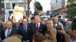 HEMŞEHRİLERİYLE HASRET GİDERDİ