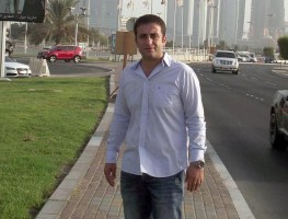 EVİNİN BAHÇESİNDE SİLAHLI SALDIRIYA UĞRADI