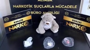 Oyuncak ayıdan uyuşturucu çıktı!