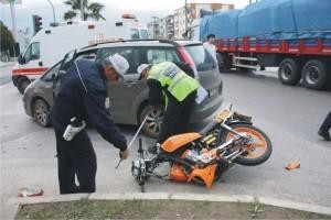 ALİAĞA'DA TRAFİK KAZASI, 1 YARALI