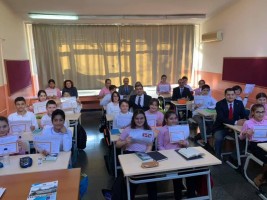 ÖĞRENCİLER KARNELERİNİ ALDI