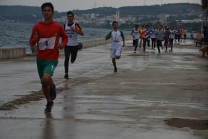 ALİAĞA’DA “GENÇLİK KOŞUSU- KROS” YAPILDI