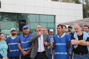 TÜPRAŞ İŞÇİSİNE DESTEKLER SÜRÜYOR