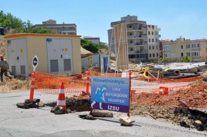 ALİAĞA’NIN İÇME SUYU HATTI YENİLENİYOR