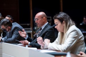 SOYER: "İZMİRLİ BİZE GÜVENİYOR"