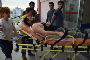 HAYATLARINI KEMER KURTARDI