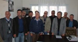 “DERNEKLER EMEKLİLERİ KANDIRIYOR”