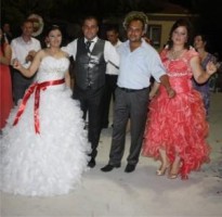 ECZANE’DE BAŞLAYAN AŞK EVLİLİKLE NOKTALANDI