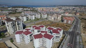 RUHSATSIZ 76 BİNA YIKILACAK