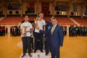 23 NİSAN ÖDÜLLERİ SAHİPLERİNİ BULDU