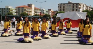 GENÇLİK ATA'NIN İZİNDE