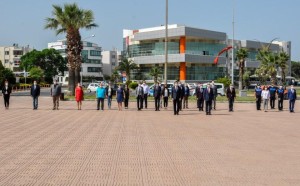 ATA’NIN HUZURUNDA SOSYAL MESAFELİ TÖREN