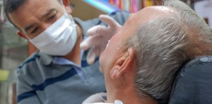 KUAFÖR VE BERBERLERE BAYRAM MESAİSİ