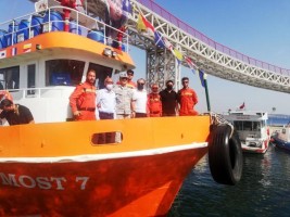 DİP VE KIYI TEMİZLİĞİ YAPILDI