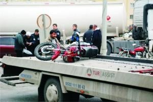 İKİ AYRI KAZADA 2 KİŞİ YARALANDI