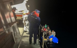 26 DÜZENSİZ GÖÇMEN YAKALANDI