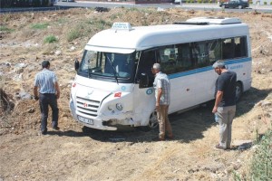 ALİAĞA’DA TRAFİK KAZASI, 2 YARALI