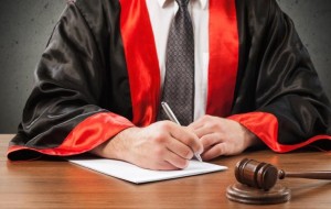 Hakim ve savcıların görev yerleri değişti