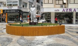 YENİLENEN SEVGİ YOLU VE UĞUR MUMCU HEYKELİ AÇILIYOR