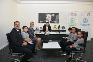 ÇEVRECİ ÖĞRENCİLER’DEN ACAR’A ZİYARET