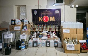 Sahte içki operasyonlarında 15 kişi tutuklandı