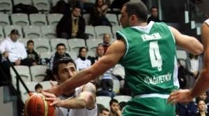 Beşiktaş Cola Turka: 98 Aliağa Petkim: 74