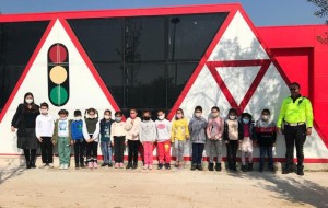 EMNİYETTEN ÇOCUKLARA TRAFİK EĞİTİMİ