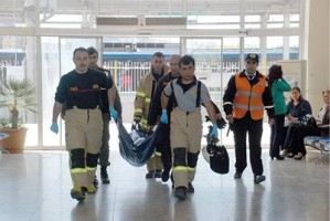 İZBAN'DA SIR DOLU İNTİHAR