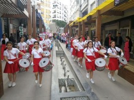MİNİKLERDEN RENKLİ FARKINDALIK YÜRÜYÜŞÜ