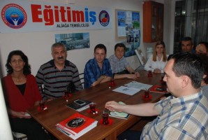 EĞİTİM-İŞ YETKİYE KOŞUYOR