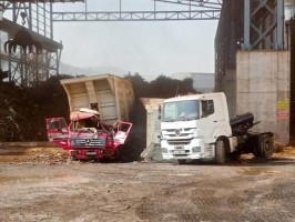 Dorsenin altında kalan işçi yaşamını yitirdi