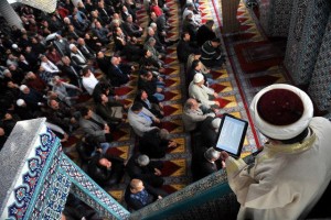 ATATÜRK’SÜZ CUMA HUTBESİNE ADD’DEN TEPKİ