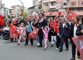 BELEDİYEDEN 23 NİSAN KORTEJİ