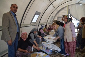 ŞEHİTLER İÇİN KÖY HAYRI