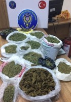 MENEMEN'DE UYUŞTURUCU OPERASYONU