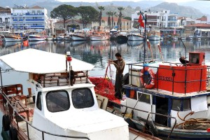 DENİZDE ÇİFTE BAYRAM