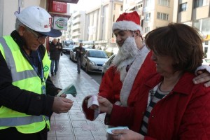 MİLLİ PİYANGO BİLETLERİ YOK SATIYOR