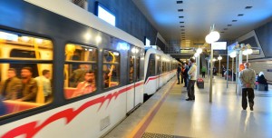 İZMİR METROSU’NDA DA GREV KAPIDA