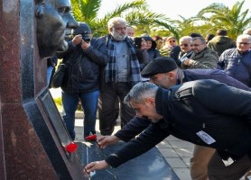 UĞUR MUMCU KATLEDİLİŞİNİN 27. YILINDA ANILDI