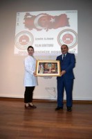 YILIN DOKTORU'NA PLAKET