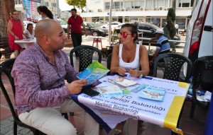 AVRUPA FIRSATLARI ALİAĞALI GENÇLERLE BULUŞTU