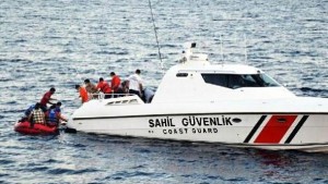 DİKİLİ'DE KAÇAK GEÇİŞLERE KARŞI SIKI ÖNLEM