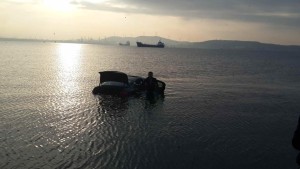 FREN YERİNE GAZA BASINCA DENİZE UÇTULAR