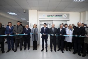 DEÜ EFES GIDA LABORATUVARI AÇILDI